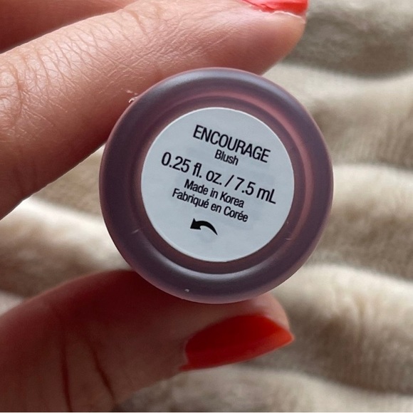 Rare Beauty Liquid blush - Picture 2 of 3